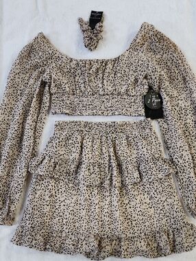 Japna Women's 2-Piece Leopard Print Crop Top & Skirt Set Size XS New